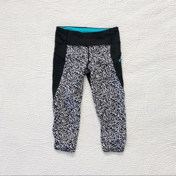 Lululemon Top Speed Cropped Running Leggings (17" Inseam) - Picture 8 of 9